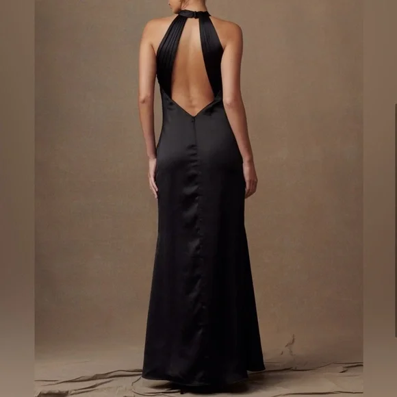 MESHKI Dylan Rose Halter Maxi Dress - Picture 2 of 4